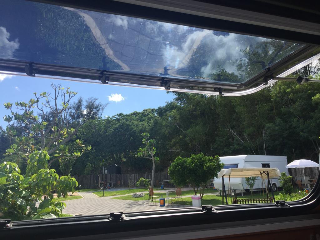 Kenting Houbihu Camping Car B&B Longshui Exterior photo