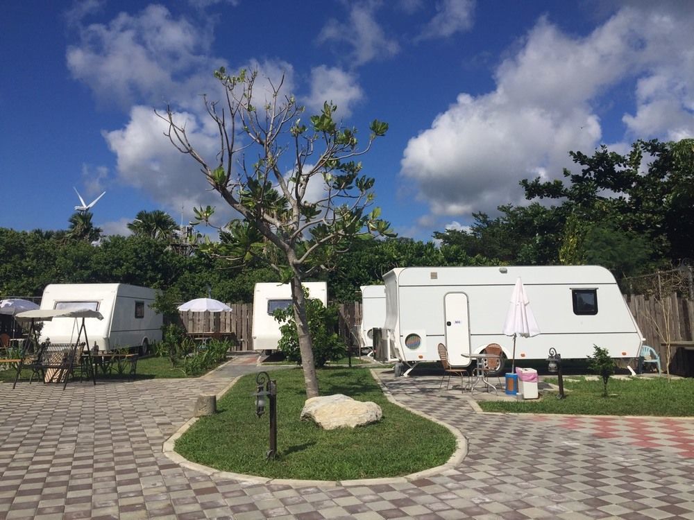 Kenting Houbihu Camping Car B&B Longshui Exterior photo