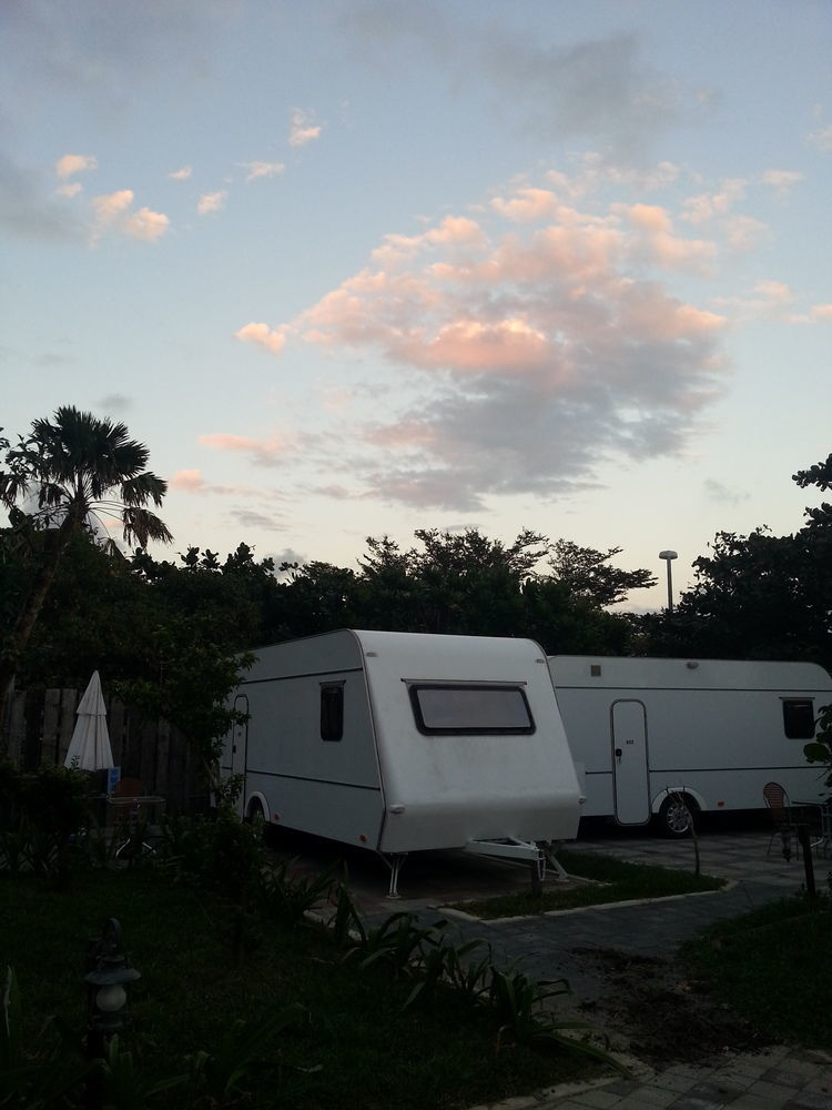Kenting Houbihu Camping Car B&B Longshui Exterior photo